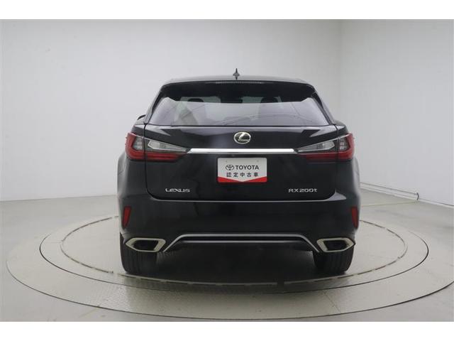 ＲＸ ＲＸ２００ｔ　Ｆスポーツ　アイドルストップ　バックモニター　ミュージックプレイヤー接続可　ＡＷＤ　エアバッグ　オートエアコン　クルーズコントロール　ＬＥＤヘッドランプ　パワーシート　ナビ＆ＴＶ　黒革シート　ＥＴＣ　メモリーナビ（5枚目）
