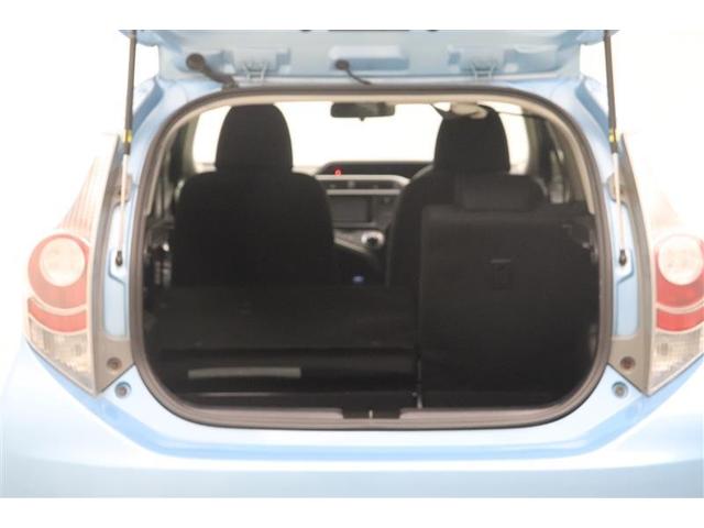 アクア Ｓ　スマートキープッシュスタート　キーレスエントリ　フルセグ地デジ　イモビ　ナビ＆ＴＶ　オートエアコン　デュアルエアバック　ＥＳＣ　Ｂカメラ　パワーウィンドウ　ＡＵＸ端子　ＳＲＳ　パワーステアリング（25枚目）