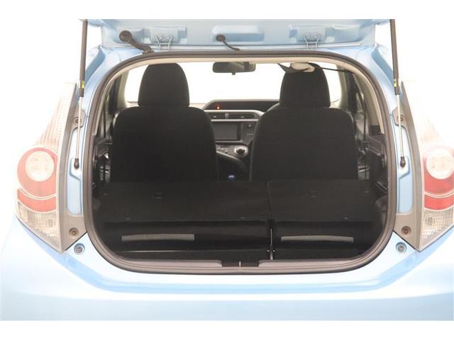 アクア Ｓ　スマートキープッシュスタート　キーレスエントリ　フルセグ地デジ　イモビ　ナビ＆ＴＶ　オートエアコン　デュアルエアバック　ＥＳＣ　Ｂカメラ　パワーウィンドウ　ＡＵＸ端子　ＳＲＳ　パワーステアリング（26枚目）