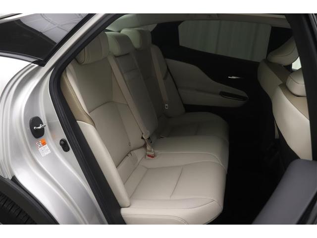 �㕔���Ȃ������X�y�[�X�͂�������m�ۂ���Ă��āA��Ƃ�̍L���ł���