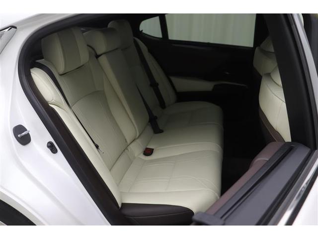 �㕔���Ȃ������X�y�[�X�͂�������m�ۂ���Ă��āA��Ƃ�̍L���ł���