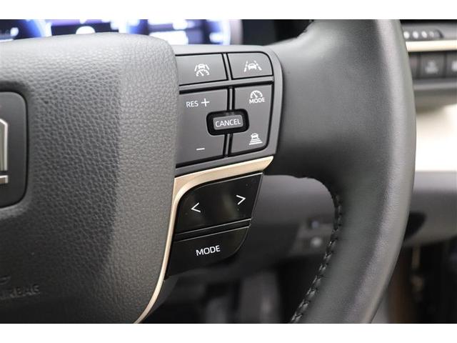 クラウンクロスオーバー Gアドバンスド・レザーパッケージ TSS レザー フルセグTV パワーシート LEDヘッドライト クルーズコントロール Bカメラ オートエアコン アルミホイル ワンオーナー ETC付 横滑り防止装置 4WD TV 盗難防止装置 ABS(16枚目)