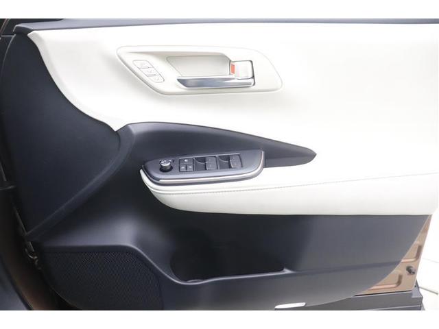 クラウンクロスオーバー Gアドバンスド・レザーパッケージ TSS レザー フルセグTV パワーシート LEDヘッドライト クルーズコントロール Bカメラ オートエアコン アルミホイル ワンオーナー ETC付 横滑り防止装置 4WD TV 盗難防止装置 ABS(23枚目)