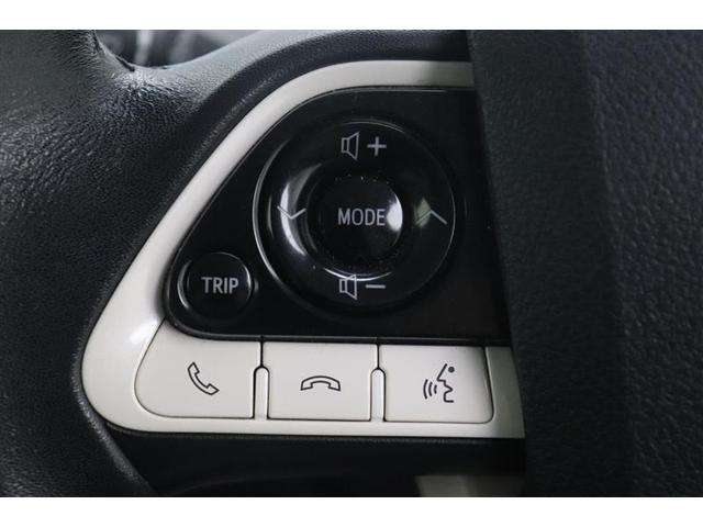 プリウス Ｓ　ＤＶＤ視聴可能　ＬＥＤヘット　地デジテレビ　盗難防止システム　スマキー　ＡＣ　ナビ＆ＴＶ　横滑り防止システム　バックガイドモニター　ＥＴＣ車載器　アルミホイール　運転席パワーウィンドウ　整備点検記録簿（12枚目）