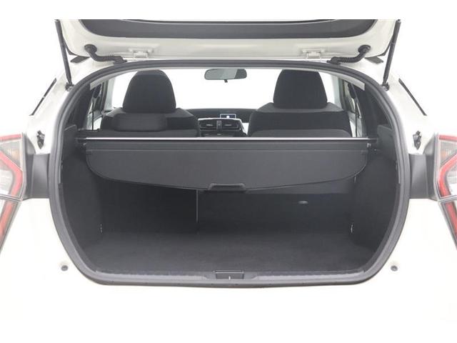 プリウス Ｓ　ＤＶＤ視聴可能　ＬＥＤヘット　地デジテレビ　盗難防止システム　スマキー　ＡＣ　ナビ＆ＴＶ　横滑り防止システム　バックガイドモニター　ＥＴＣ車載器　アルミホイール　運転席パワーウィンドウ　整備点検記録簿（26枚目）