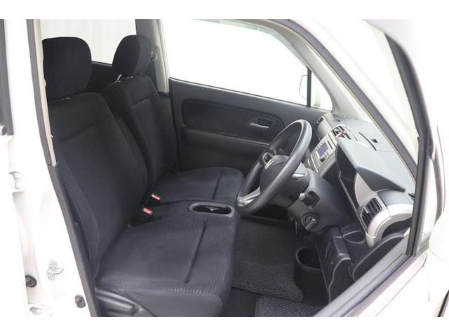 フロントシートは乗り心地が良く、長距離や長時間運転しても疲れにくい快適シート♪