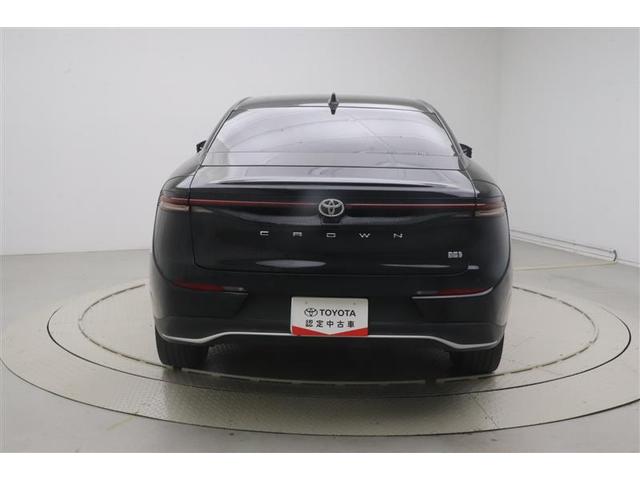 クラウンクロスオーバー Gアドバンスド・レザーパッケージ TSS レザー パワーシート LEDヘッドライト クルーズコントロール Bカメラ オートエアコン アルミホイル ワンオーナー ETC付 横滑り防止装置 4WD 盗難防止装置 エアバッグ ABS AUX(5枚目)