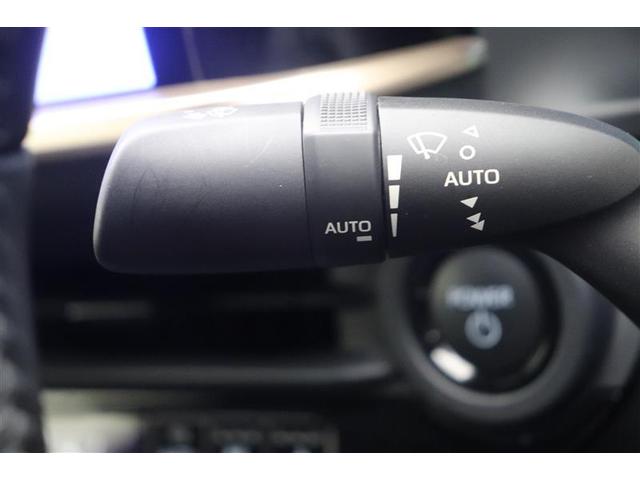 クラウンクロスオーバー Gアドバンスド・レザーパッケージ TSS レザー パワーシート LEDヘッドライト クルーズコントロール Bカメラ オートエアコン アルミホイル ワンオーナー ETC付 横滑り防止装置 4WD 盗難防止装置 エアバッグ ABS AUX(16枚目)