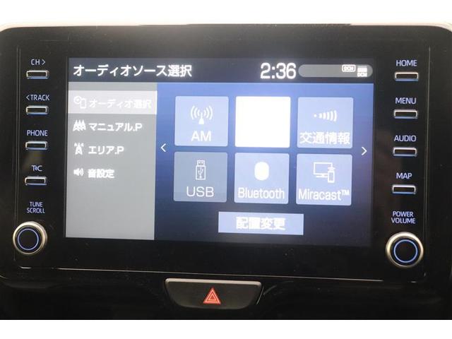 【ディスプレイオーディオ×スマホ接続端子】スマホを接続するとディスプレイに操作可能なスマホアプリが表示されます！音楽やマップ、電話やメッセージ等使い慣れたアプリをディスプレイで操作、ご利用頂けます♪