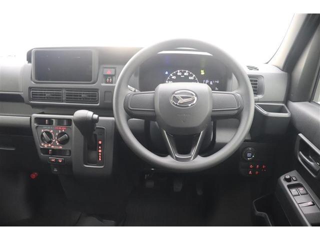 ハイゼットカーゴ クルーズ　衝突軽減システム　アイドリングＳＴＯＰ　ＥＳＣ　スマートキー　パワーウィンドウ　ＡＢＳ　盗難防止システム　キーフリーシステム　エアコン　運転席エアバッグ　パワーステアリング　ＷエアＢ（9枚目）