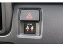 クルーズ　助手席エアバッグ　衝突被害軽減装置　キーレス　パワーウィンドウ　スマキー　アイドリングＳＴＯＰ　盗難防止システム　エアコン　ＡＢＳ　ワンオーナー　運転席エアバッグ　記録簿　パワステ　横滑防止（16枚目）