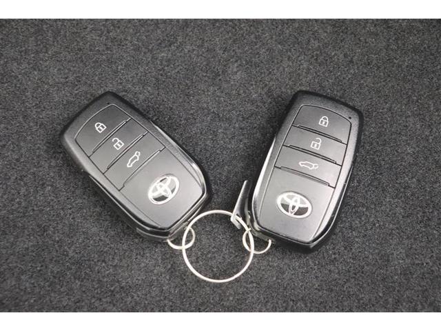 【スマートキー】鍵がポケットの中でもドア開閉・エンジンスタートが可能です！