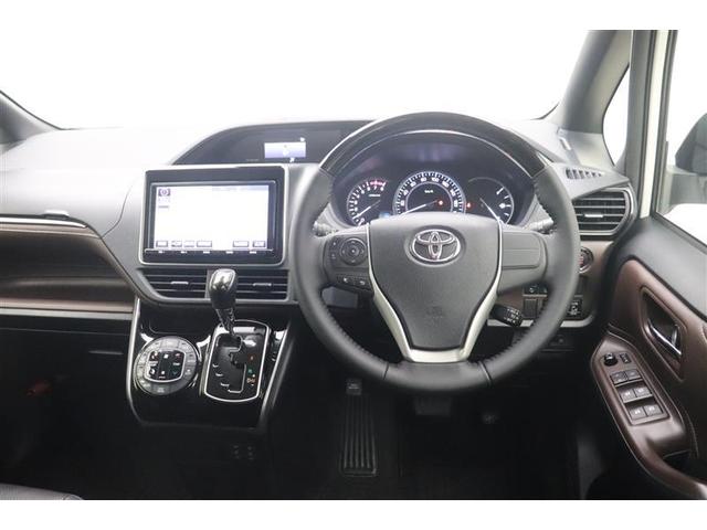 エスクァイア Ｇｉ　両側Ｐドア　ウォークスルー　スマートキーＰスタート　リアカメラ　ＡＵＸ　アイドリングＳＴＯＰ　ＥＴＣ車載器　オートエアコン　イモビライザー　オートクルーズコントロール　キーレス　ナビＴＶ　ＡＢＳ　３列（9枚目）