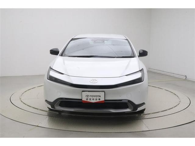 プリウス Ｚ　リアカメラ　プリクラッシュ　本革　試乗車　ＰＷシート　ＡＣ１００Ｖ電源　ＬＥＤランプ　オートクルーズ　アルミホイール　ＡＣ　運転席エアバッグ　横滑り防止装置　ＥＴＣ付　盗難防止システム　キーレス（2枚目）