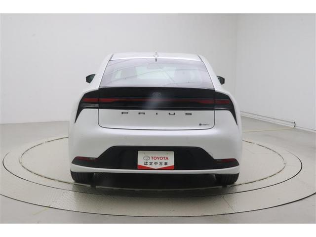 プリウス Ｚ　リアカメラ　プリクラッシュ　本革　試乗車　ＰＷシート　ＡＣ１００Ｖ電源　ＬＥＤランプ　オートクルーズ　アルミホイール　ＡＣ　運転席エアバッグ　横滑り防止装置　ＥＴＣ付　盗難防止システム　キーレス（5枚目）
