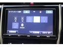 プレミアム　Ｂモニター　フルセグＴＶ　ＬＥＤライト　ＡＷ　パワーシート　記録簿あり　スマートキー　ナビ＆ＴＶ　ＥＴＣ　横滑り防止装置　ＤＶＤ再生　メモリ－ナビ　アイドリングストップ　エアバッグ　パワーウインドウ（12枚目）