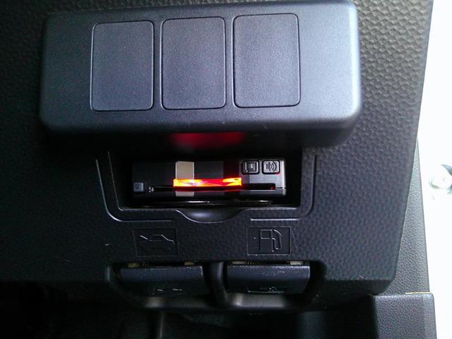 タンク カスタムＧ　Ｓ　ブレーキサポート　両側自動ドア　キーレス　ＬＥＤ　ナビＴＶ　ドライブレコーダー　スマートキープッシュスタート　アルミホイール　メモリナビ　オートクルーズコントロール　ウォークスルー　オートエアコン（6枚目）