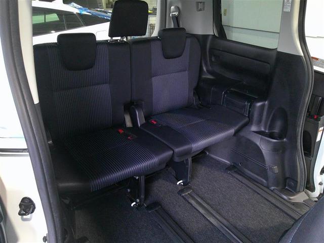 ヴォクシー ZS 地デジ 盗難防止システム オートエアコン ダブルエアバッグ DVD再生可 ETC LEDヘッドライト キーレスエントリー メモリーナビ ナビTV 3列シート リアオートエアコン 横滑り防止 PW(18枚目)