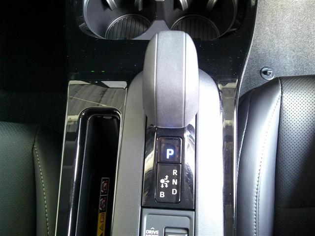 プリウス Ｚ　リアカメラ　プリクラッシュ　ＰＷシート　メモリナビ　ＡＣ１００Ｖ電源　ＬＥＤランプ　ナビ・ＴＶ　オートクルーズ　アルミホイール　ＡＣ　運転席エアバッグ　横滑り防止装置　ＥＴＣ付　盗難防止システム（10枚目）