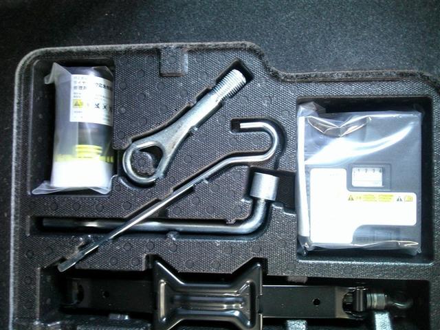 ルーミー Ｇ　Ｗ電動ドア　地デジフルセグＴＶ　フルオートエアコン　ワンオ－ナ－　スマキー　ＥＳＣ　テレビ　アイドルストップ　助手席エアバッグ　運転席エアバッグ　ＬＥＤヘッドライト　キーレスエントリー　ＥＴＣ　ＡＵＸ（25枚目）