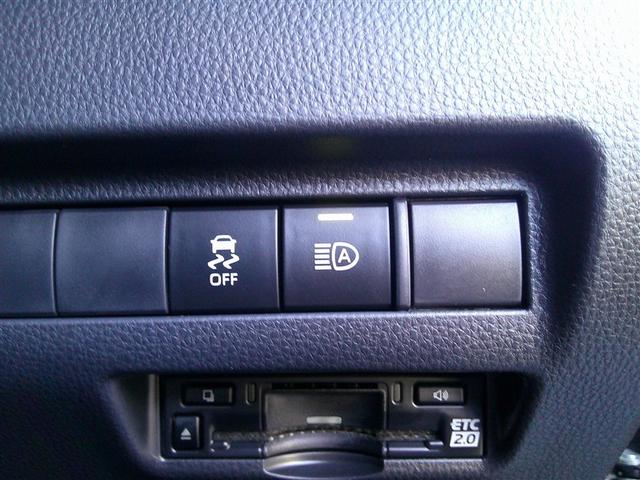 ハリアーハイブリッド Ｚ　アルミホイル　リヤカメラ　ドライブレコーダ　電動パワーシート　Ａクルコン　フルセグテレビ　ＡＵＸ　ＬＥＤライト　ＡＣ１００Ｖ　盗難防止装置　横滑り防止機能　ナビＴＶ　キーレス　ＥＴＣ付　スマートキー（15枚目）