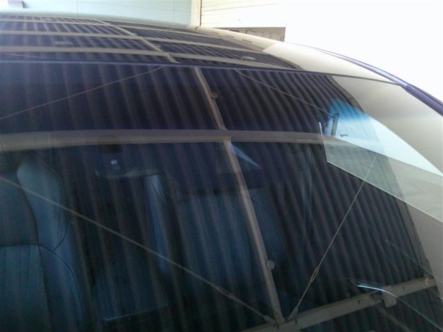 ハリアーハイブリッド Ｚ　アルミホイル　リヤカメラ　ドライブレコーダ　電動パワーシート　Ａクルコン　フルセグテレビ　ＡＵＸ　ＬＥＤライト　ＡＣ１００Ｖ　盗難防止装置　横滑り防止機能　ナビＴＶ　キーレス　ＥＴＣ付　スマートキー（19枚目）