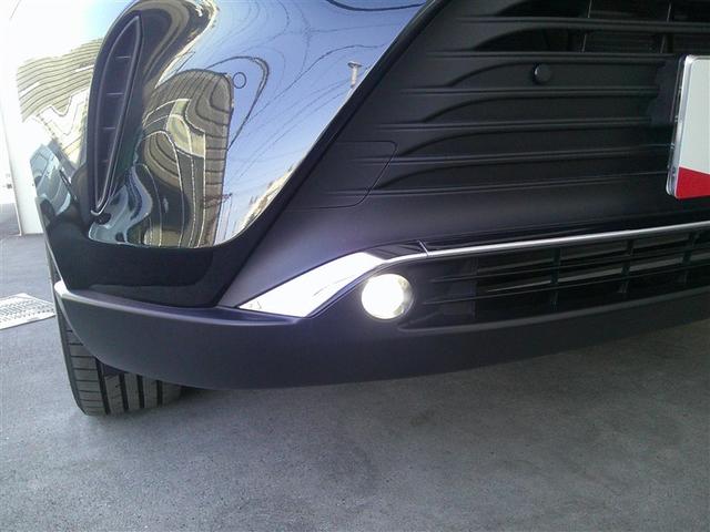 ハリアーハイブリッド Ｚ　アルミホイル　リヤカメラ　ドライブレコーダ　電動パワーシート　Ａクルコン　フルセグテレビ　ＡＵＸ　ＬＥＤライト　ＡＣ１００Ｖ　盗難防止装置　横滑り防止機能　ナビＴＶ　キーレス　ＥＴＣ付　スマートキー（31枚目）