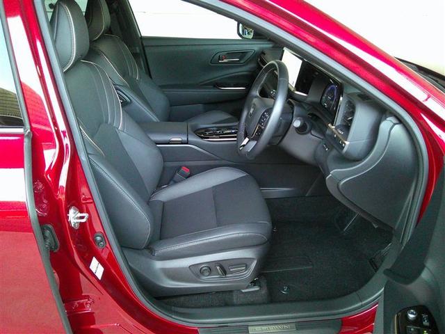 クラウンスポーツ Ｚ　ＡＷＤ　フルセグテレビ　１オーナー　ＥＴＣ車載器　ＴＶナビ　クルコン　横滑り防止装置　エアバッグ　本革　ＡＣ１００Ｖ　ミュージックプレイヤー接続可　メモリナビ　ドラレコ　キーレス　盗難防止装置　ＡＢＳ（17枚目）