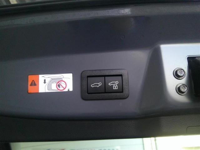 プリウス Ｚ　リアカメラ　プリクラッシュ　試乗車　ＰＷシート　１オーナ　メモリナビ　ＡＣ１００Ｖ電源　ＬＥＤランプ　ナビ・ＴＶ　オートクルーズ　アルミホイール　ＡＣ　運転席エアバッグ　横滑り防止装置　ＥＴＣ付（23枚目）