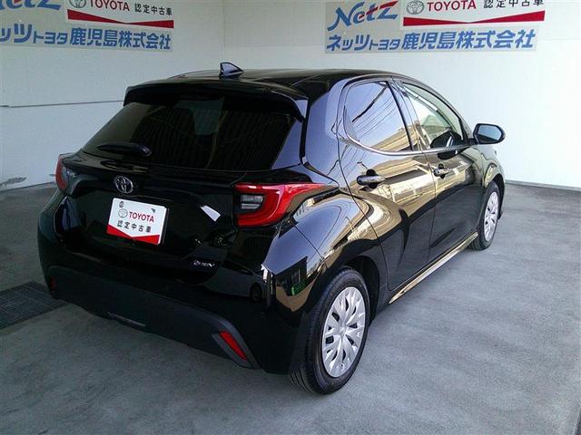 ヤリス ハイブリッドＺ　ＴＳＳ　キーレス　フルセグテレビ　オートエアコン　バックモニター　ＬＥＤライト　クルコン　スマートキー　ＥＴＣ　ワンオーナー　ＥＳＣ　ミュージックプレイヤー接続可（3枚目）