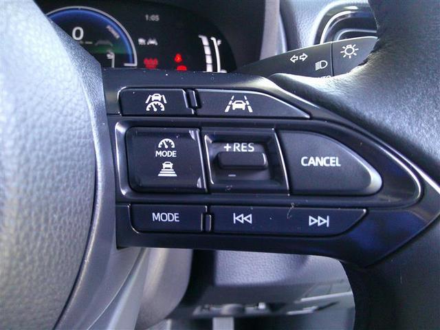 ヤリス ハイブリッドＺ　ＴＳＳ　キーレス　フルセグテレビ　オートエアコン　バックモニター　ＬＥＤライト　クルコン　スマートキー　ＥＴＣ　ワンオーナー　ＥＳＣ　ミュージックプレイヤー接続可（9枚目）