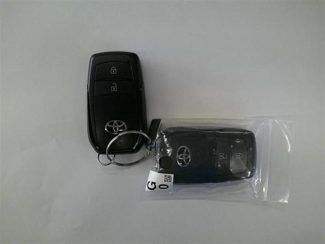 ヤリス ハイブリッドＺ　ＴＳＳ　キーレス　フルセグテレビ　オートエアコン　バックモニター　ＬＥＤライト　クルコン　スマートキー　ＥＴＣ　ワンオーナー　ＥＳＣ　ミュージックプレイヤー接続可（26枚目）