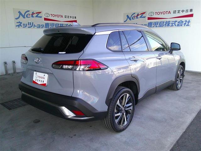 カローラクロス Ｚ　助手席エアバッグ　Ｂカメラ　ＬＥＤライト　サイドエアバッグ　スマートキー　オートエアコン　ドライブレコーダー　メモリーナビ　運転席パワーシート　ナビ　ミュージックプレイヤー接続可　ＥＴＣ　キーレス（3枚目）