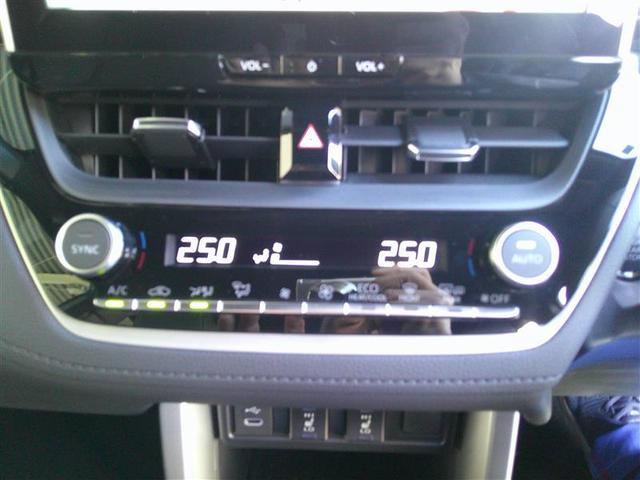 カローラクロス Ｚ　助手席エアバッグ　Ｂカメラ　ＬＥＤライト　サイドエアバッグ　スマートキー　オートエアコン　ドライブレコーダー　メモリーナビ　運転席パワーシート　ナビ　ミュージックプレイヤー接続可　ＥＴＣ　キーレス（7枚目）