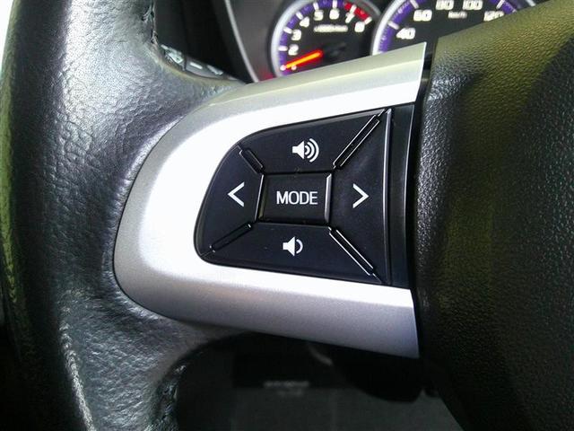 タンク カスタムＧ－Ｔ　スマキ－　地上デジタル　アルミホイル　踏み間違い防止装置　両側電動ドア　ＬＥＤヘッドライト　クルコン　リアカメラ　横滑り防止装置　ＥＴＣ　ウォークスルー　キーレス　ドライブレコーダー　ＴＶナビ　ＤＶＤ（9枚目）