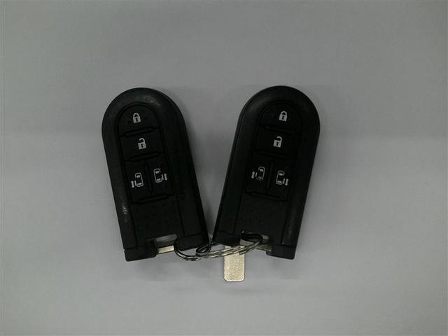 タンク カスタムＧ－Ｔ　スマキ－　地上デジタル　アルミホイル　踏み間違い防止装置　両側電動ドア　ＬＥＤヘッドライト　クルコン　リアカメラ　横滑り防止装置　ＥＴＣ　ウォークスルー　キーレス　ドライブレコーダー　ＴＶナビ　ＤＶＤ（31枚目）