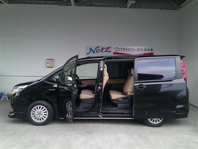 ノア ハイブリッドＧ　Ｒカメラ　エアロ　スマートキー＆プッシュスタート　ＬＥＤへッドライト　地デジ　イモビライザー　記録簿有　Ｗエアコン　パワーウインドウ　アルミ　クルコン　エアバッグ　横滑り防止　ＤＶＤ再生機能　パワステ（3枚目）