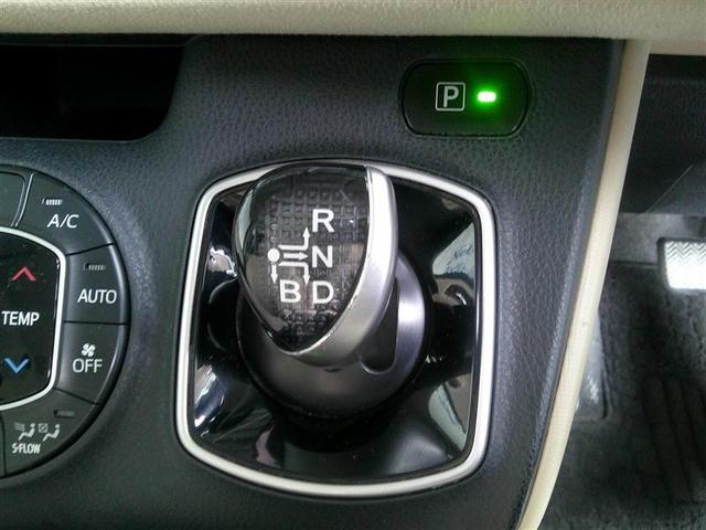 ノア ハイブリッドＧ　Ｒカメラ　エアロ　スマートキー＆プッシュスタート　ＬＥＤへッドライト　地デジ　イモビライザー　記録簿有　Ｗエアコン　パワーウインドウ　アルミ　クルコン　エアバッグ　横滑り防止　ＤＶＤ再生機能　パワステ（10枚目）