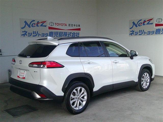 カローラクロス ハイブリッド　Ｓ　ＬＥＤライト　フルセグＴＶ　アルミホイール　クルーズコントロール　スマートキー　ＥＴＣ　イモビ　メモリーナビ　ドラレコ　リヤカメラ　衝突防止ブレーキ（3枚目）