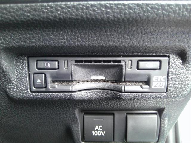 カローラクロス ハイブリッド　Ｓ　ＬＥＤライト　フルセグＴＶ　アルミホイール　クルーズコントロール　スマートキー　ＥＴＣ　イモビ　メモリーナビ　ドラレコ　リヤカメラ　衝突防止ブレーキ（13枚目）