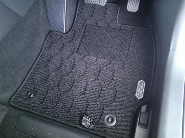 カローラクロス ハイブリッド　Ｓ　ＬＥＤライト　フルセグＴＶ　アルミホイール　クルーズコントロール　スマートキー　ＥＴＣ　イモビ　メモリーナビ　ドラレコ　リヤカメラ　衝突防止ブレーキ（20枚目）