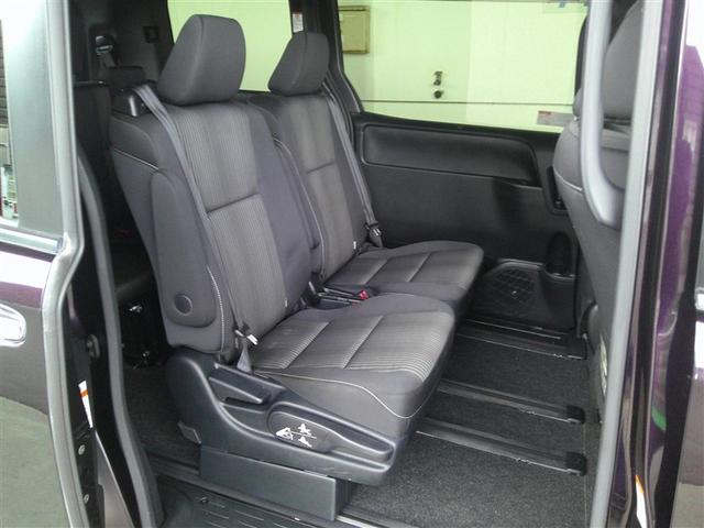 �����ŃX�y�[�X�����݂Ɋm�ۂł��郊���V�[�g