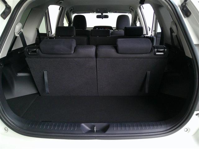 プリウスα Ｓ　ナビＴＶ　パワステ　リアカメラ　横滑防止装置　エアコン　三列シート　スマートキー　フルセグ　ＡＢＳ　アルミホイール　ＤＶＤ再生　ＥＴＣ　パワーウインドウ　メモリーナビ　キーレスエントリー　セキュリティ（17枚目）