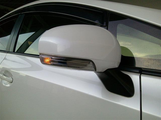 プリウスα Ｓ　ナビＴＶ　パワステ　リアカメラ　横滑防止装置　エアコン　三列シート　スマートキー　フルセグ　ＡＢＳ　アルミホイール　ＤＶＤ再生　ＥＴＣ　パワーウインドウ　メモリーナビ　キーレスエントリー　セキュリティ（20枚目）