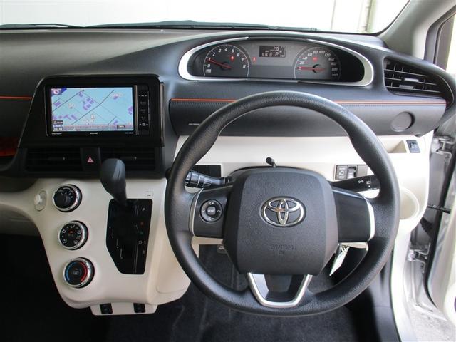 シエンタ Ｘ　地デジフルセグ　点検記録簿　ワイヤレスキー　Ｂカメラ　横滑り防止　エアコン　アイドリングＳＴＯＰ　運転席助手席エアバック　ＤＶＤ再生可　メモリーナビゲーション　三列シート　エアバック付き　ＡＢＳ（5枚目）