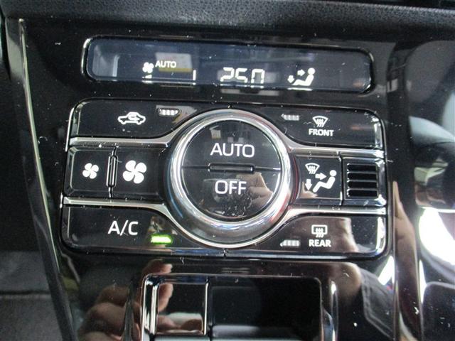 タント カスタムＸリミテッド　テレビ　両側パワースライドドア　ＬＥＤヘッドランプ　バックカメラ　ＥＴＣ　スマートキー　衝突被害軽減システム（8枚目）