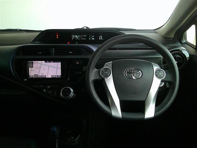 アクア Ｓ　スマートキープッシュスタート　キーレスエントリ　フルセグ地デジ　イモビ　ナビ＆ＴＶ　オートエアコン　デュアルエアバック　ＥＳＣ　Ｂカメラ　パワーウィンドウ　ＤＶＤ再生可能　ＳＲＳ　パワーステアリング（4枚目）