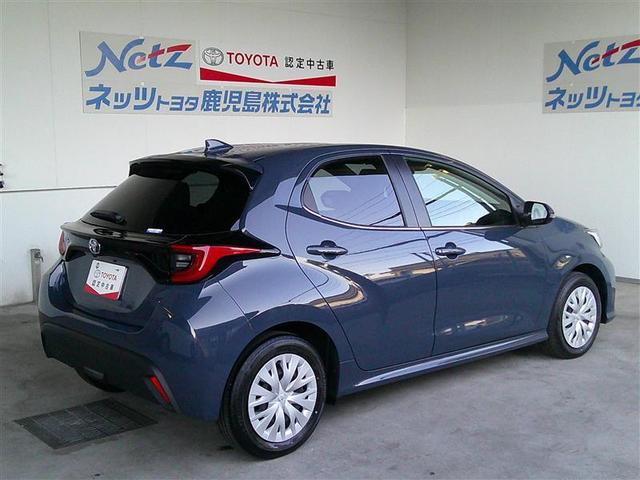 ヤリス Z サイドSRS AAC バックモニタ スマキー 横滑防止装置 地デジ キーフリー LEDランプ パワーウインドウ 助手席エアバック クルコン エアバッグ パワーステアリング 盗難防止システム ETC(3枚目)