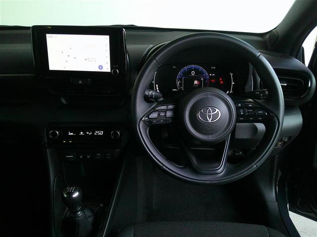 ヤリス Z サイドSRS AAC バックモニタ スマキー 横滑防止装置 地デジ キーフリー LEDランプ パワーウインドウ 助手席エアバック クルコン エアバッグ パワーステアリング 盗難防止システム ETC(4枚目)