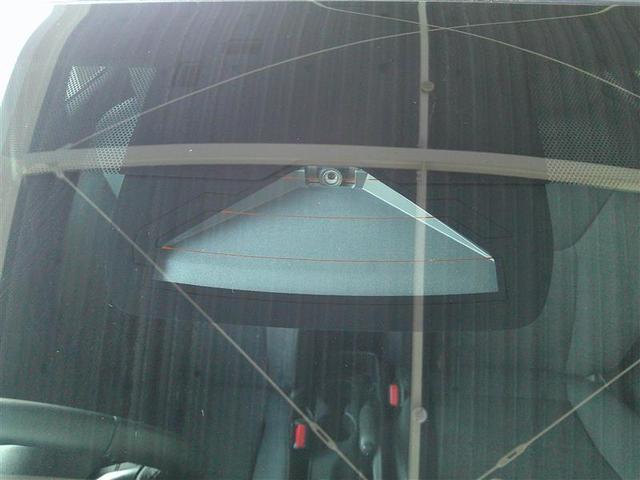 ヤリス Z サイドSRS AAC バックモニタ スマキー 横滑防止装置 地デジ キーフリー LEDランプ パワーウインドウ 助手席エアバック クルコン エアバッグ パワーステアリング 盗難防止システム ETC(14枚目)